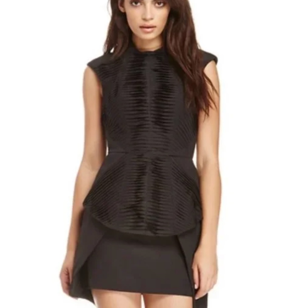 NEW WITH TAG Australian Fashion Label | Cameo Slow Motion pleated Dress | Size S
